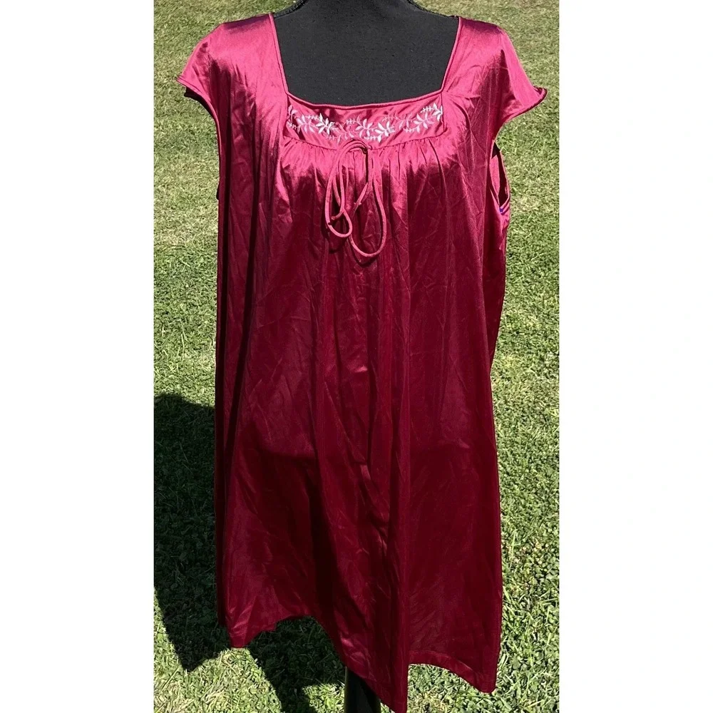 Vintage JCPenney Nightgown Robe Set Womens XXL Burgundy Embroidered Made USA 90s
